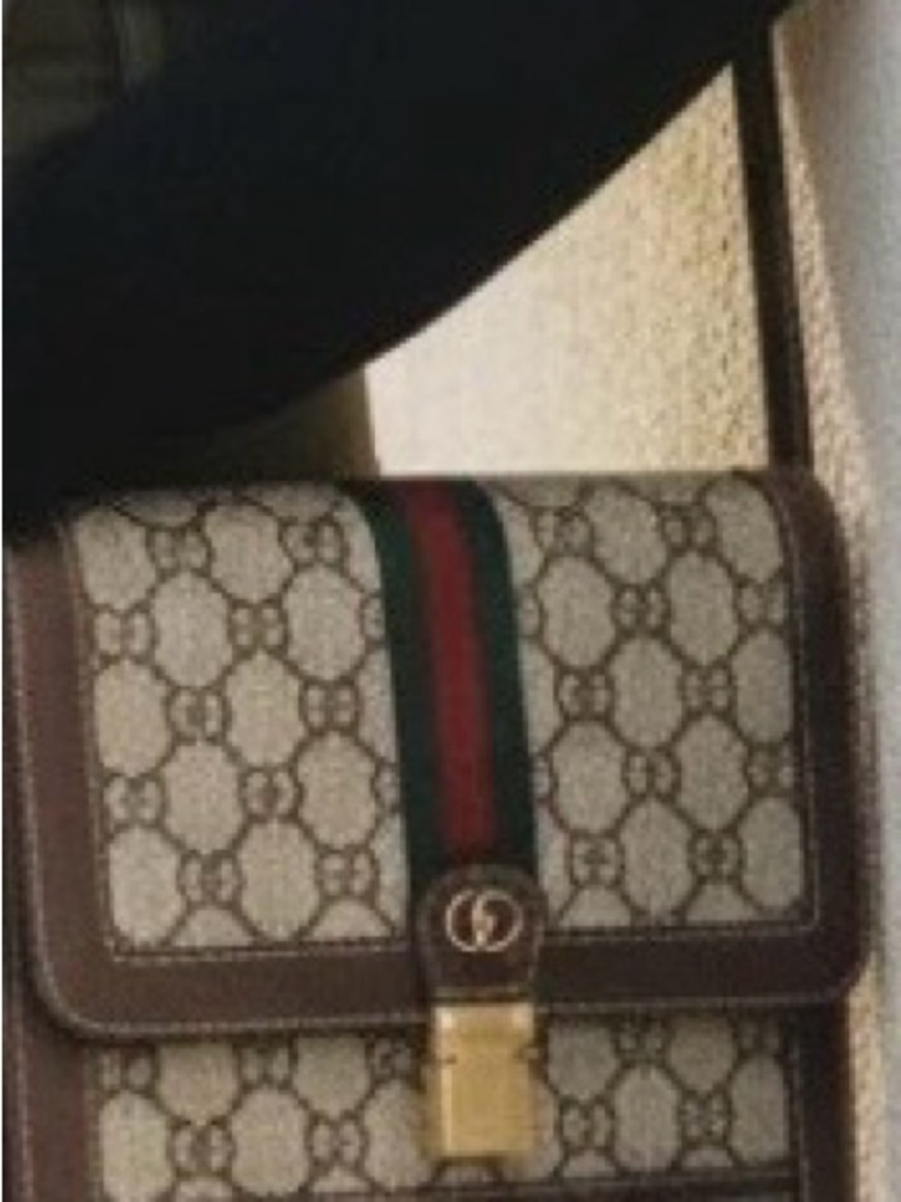 Gucci Vintage Vertical Canvas Shoulder Bag Monogram Stripes GG logo handbag
